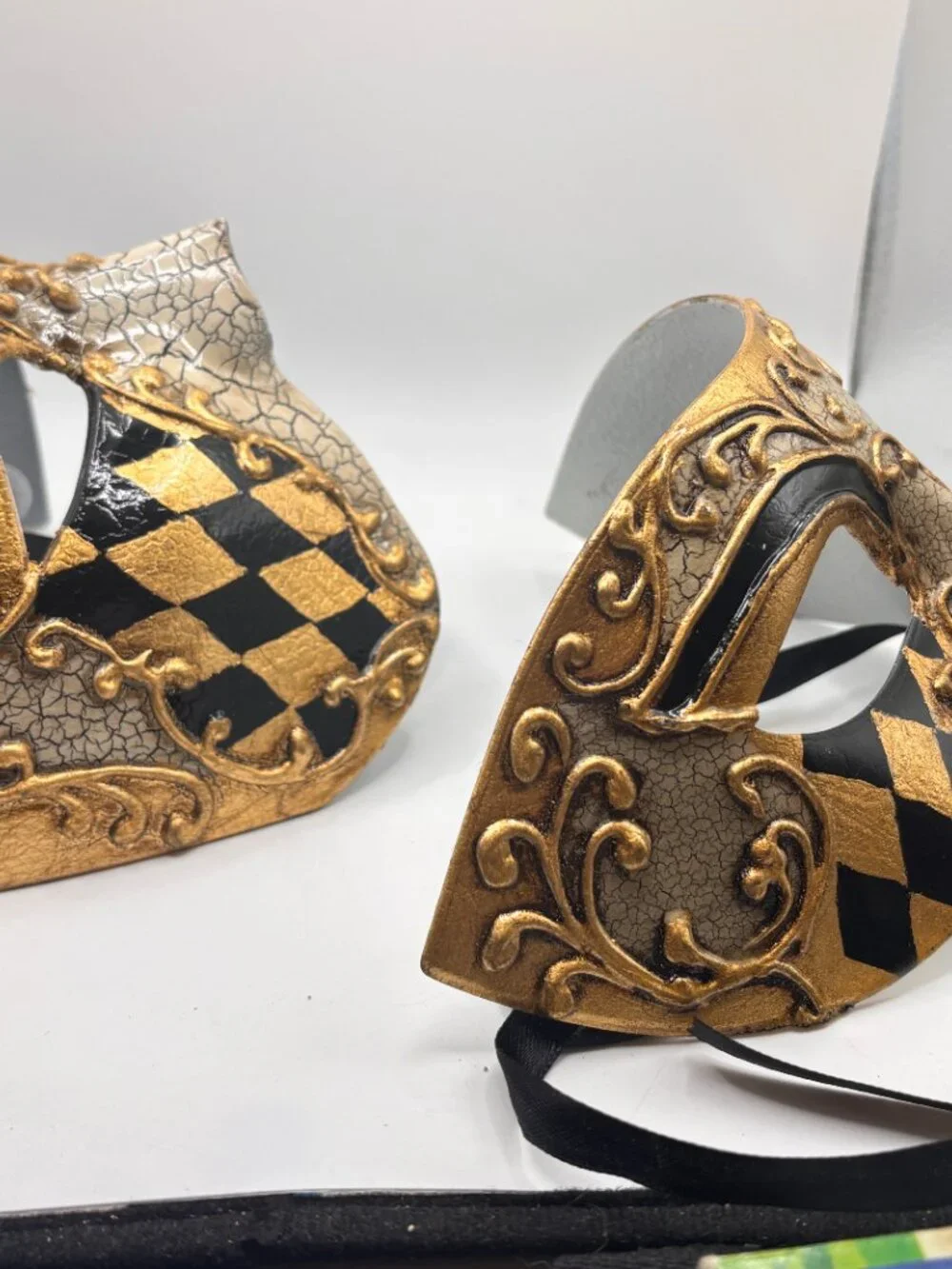 His & Her Masquerade Ball Mask Harlequin Gold Black Costume Photo Halloween Pair